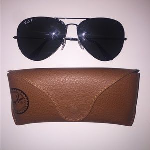 Black Ray Ban Aviators